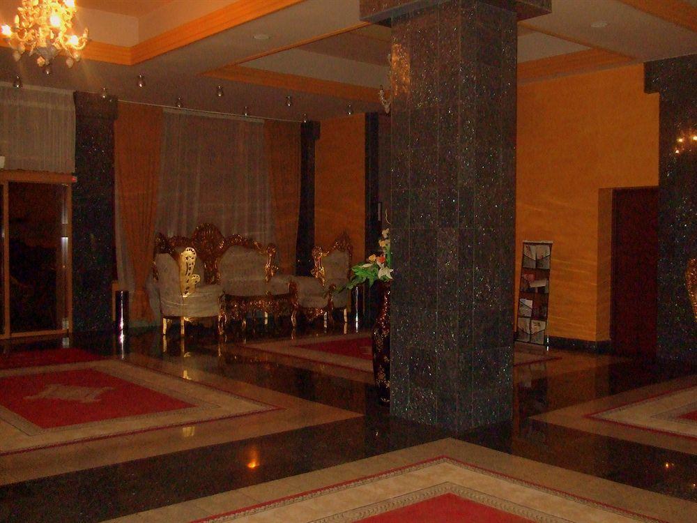 Hotel Ambassador Baia Mare Esterno foto